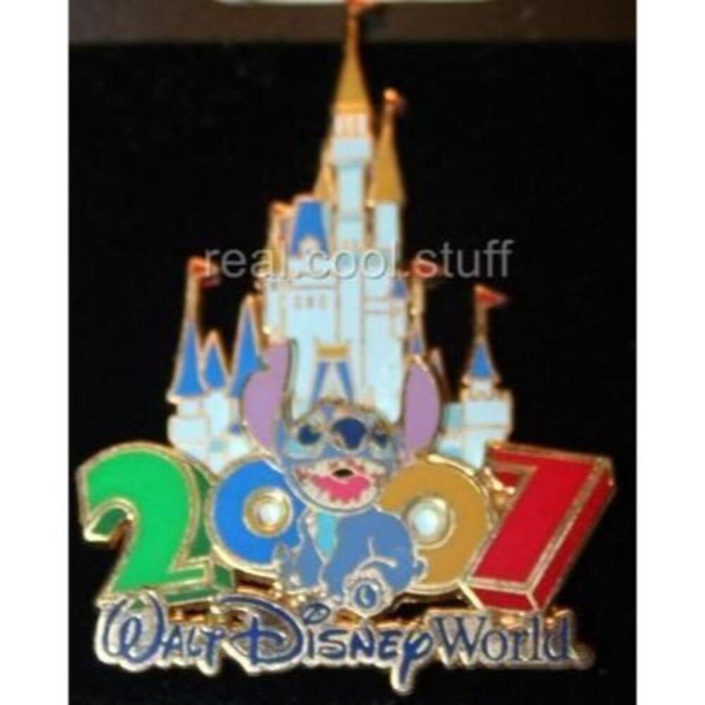 WDW - 2007 Cinderella Castle Collection - Stitch
